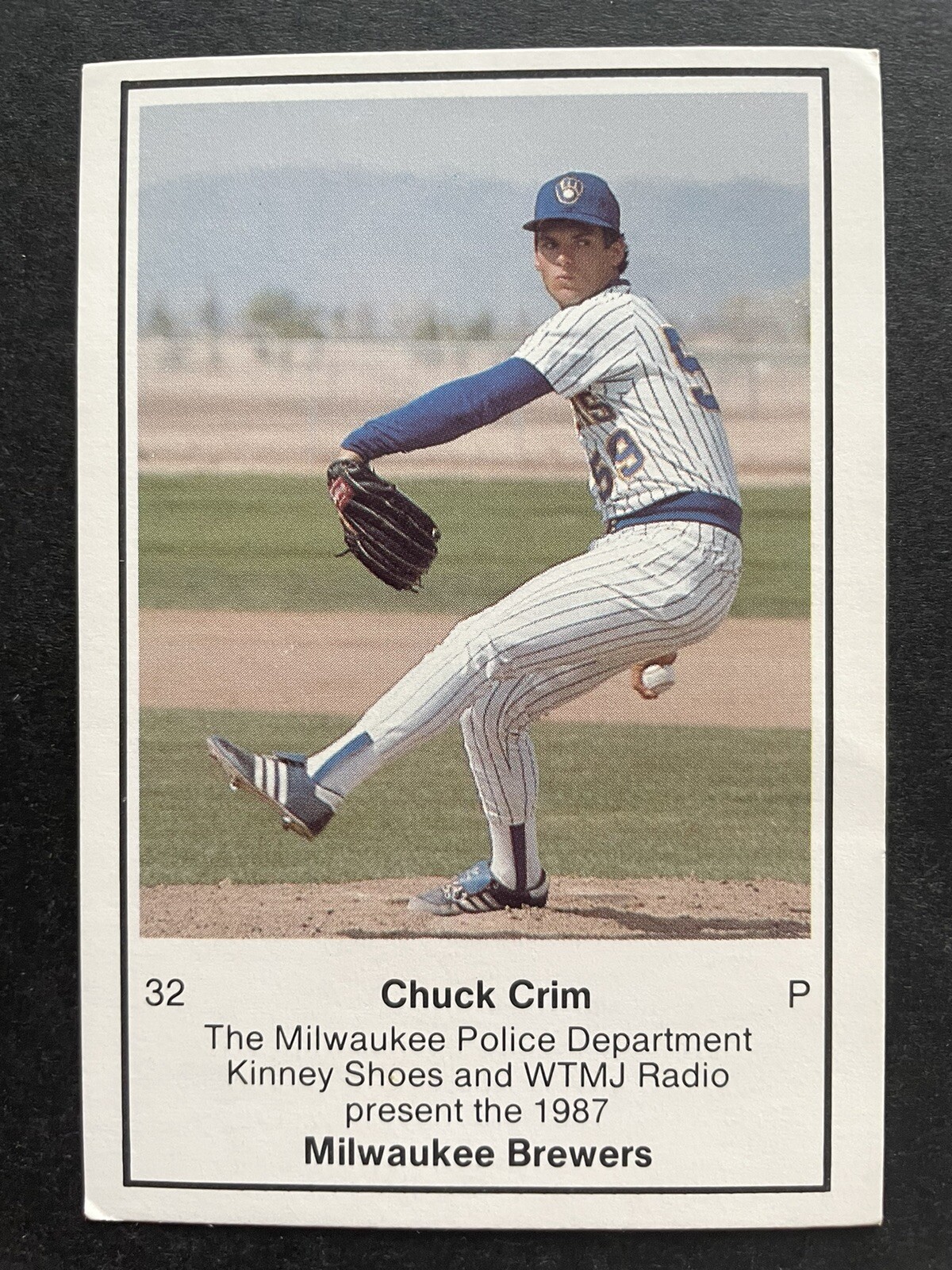 CHUCK CRIM ~ 1986 MILWAUKEE BREWERS Police Set ~ #32 ~ KINNEY SHOES & WTMJ RADIO