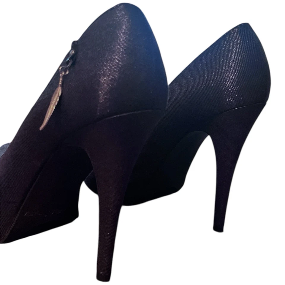 Bomba de tacón de aguja de tela metálica Carlos By Carlos Santana 7 1/2M vanguardista Y2K Boho Foto 4 de 4