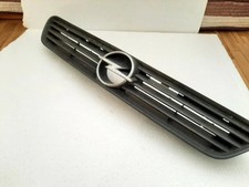 Opel Astra G Front Hud Engine Grill 90588120 Opel Astra G Front Hud Engine Grill 90588120