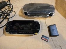 Sony PSP 1001 1000 Series USA Console Black * Charger * Memory Card * Tested