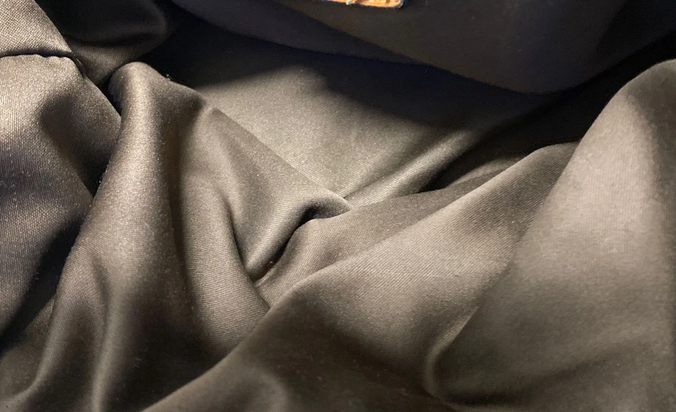 Bolso de hombro para mujer Kattee de cuero tostado con asas con cremallera Foto 4 de 4