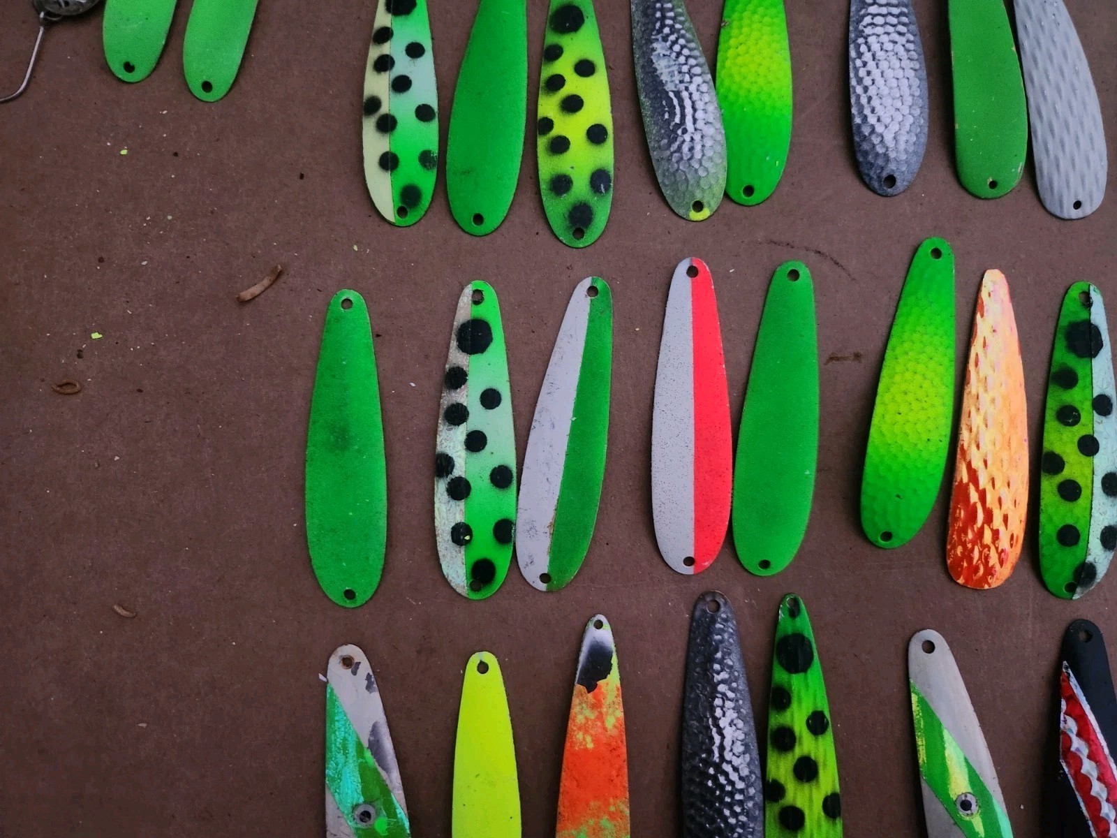 Fishing spoons size 3",4"  lot of 63 used salmon trout trolling FREE SHIPPING! - Image 5