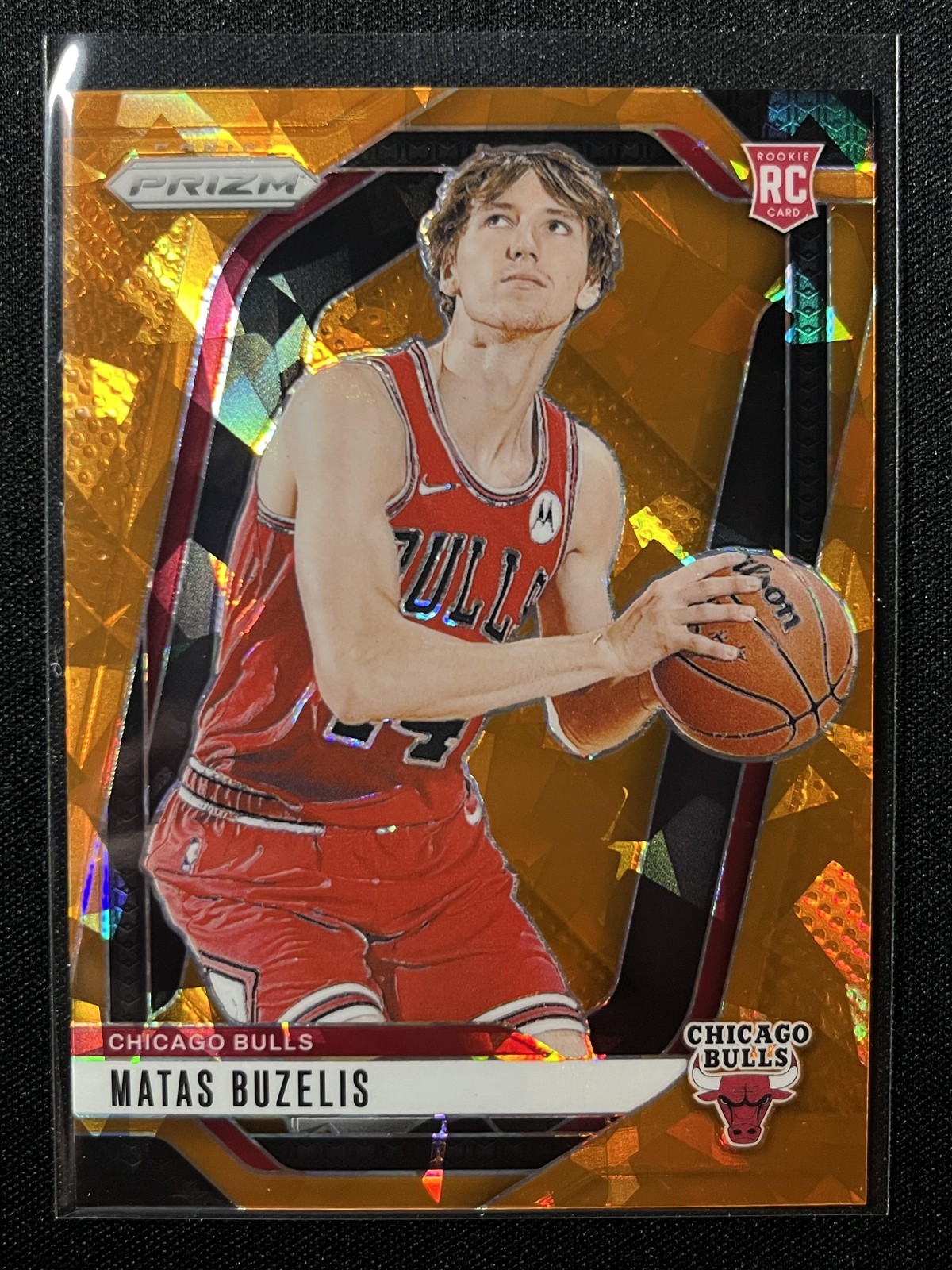 2024-25 Panini Prizm #252 Matas Buzelis Prizms Orange Ice RC