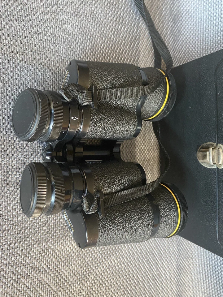 Vintage VIVITAR 8x40 WA WIDE ANGLE Binoculars Coated Optics Orig Case & Caps - Image 4 of 4