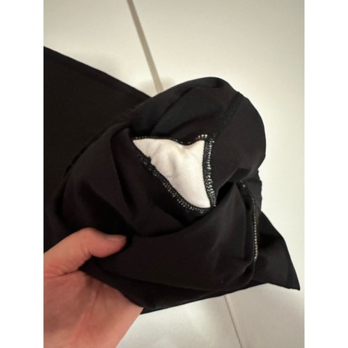 Women 2 Adidas XL Black Yoga pants and leggings, runs short & has signs of use - Picture 15 of 18