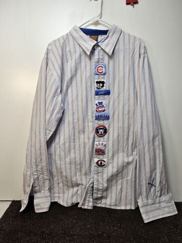 Great RED JACKET Chicago Cubs Vintage Logos Mens Long Sleeve Button Up Size 6