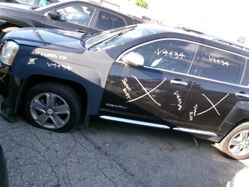 Used Rear Spoiler fits: 2013 Gmc Terrain Rear Grade B - Imagem 3 de 4