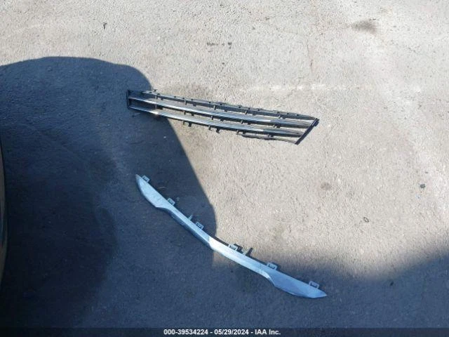 Vidrio de ventilación de puerta trasera izquierda usado se adapta a: Chrysler 200 SDN 2011 grado trasero izquierdo Foto 3 de 4