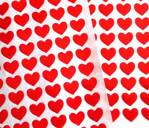 Red Heart Stickers x120 Size 14mm Mothers Day Valentines Wedding Cards Gifts etc - Picture 2 of 3