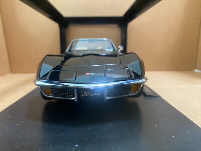 KK SCALE MODELS 1/18 - CHEVROLET CORVETTE C3 STINGRAY - 1972 BLACK METALLIC