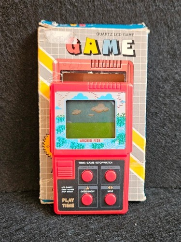 Play & Time Archer Fish Lcd Handheld Game Japan Electronic 1980s