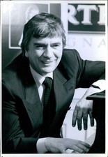 News Actor Musician Dudley Moore As Guest Pianist Music Promo 8X10 Press Photo