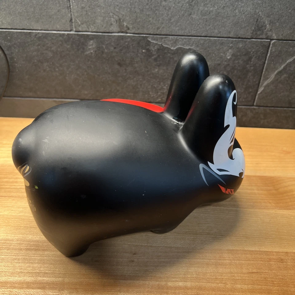 Minifigura de conejo de vinilo Marvel Kidrobot Labbit VENOM 2013 usada Foto 4 de 4