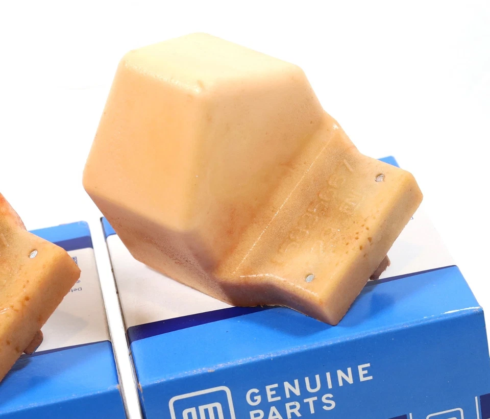 Genuine GM 15835667 Front Jounce Bump Stops x2 2001-2010 Duramax LB7 LLY LBZ LMM - Image 3 of 4