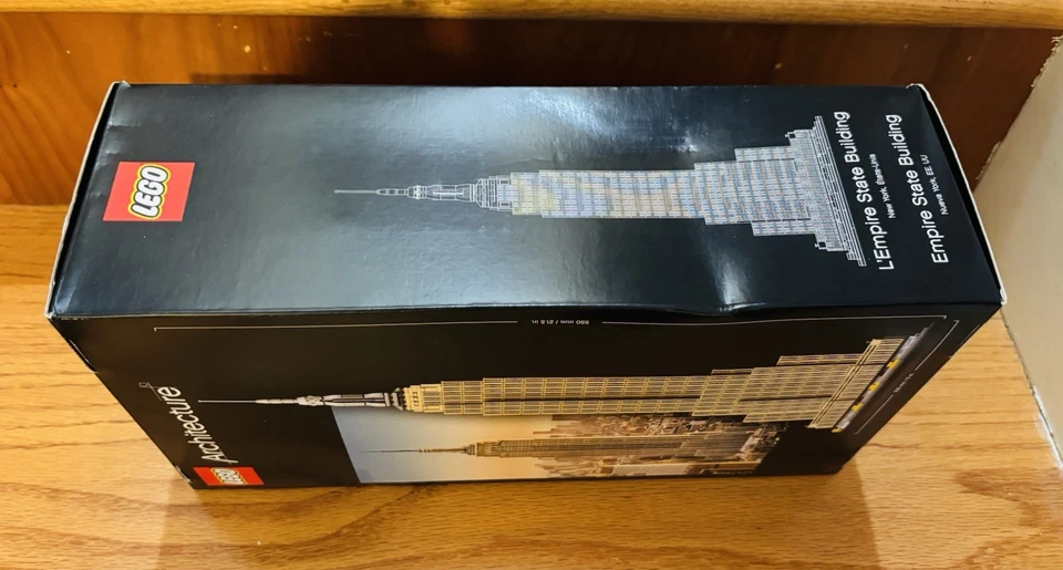 LEGO Architecture Empire State Building (21046) - NEW Sealed Retired Set - Image 3 of 3
