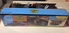 McFarlane CLASSIC BATMOBILE    66 Retro Batman TV Series - 15    Cb40
