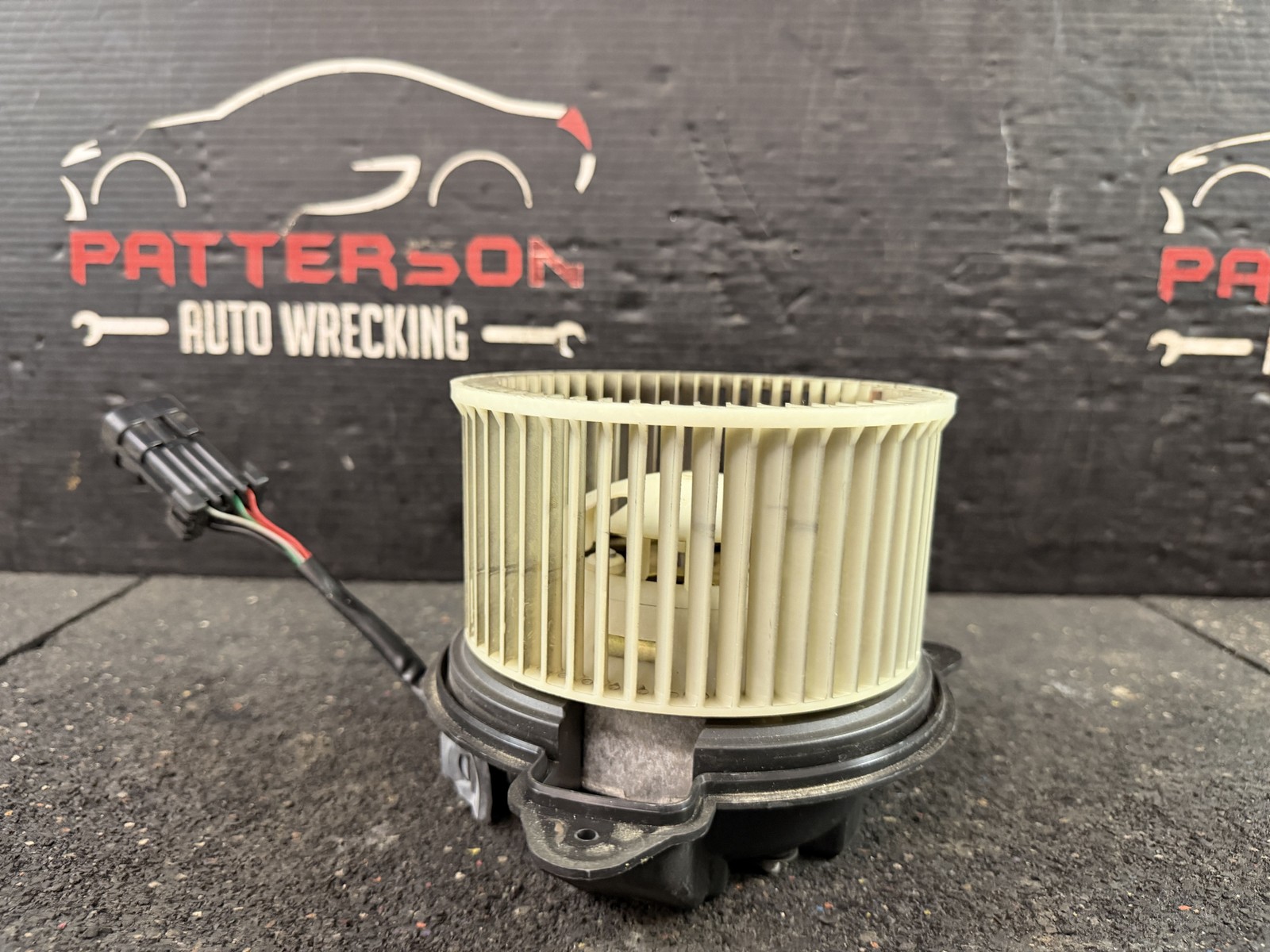 02-06 MASERATI SPYDER HEATER A/C AIR CONDITIONER BLOWER MOTOR