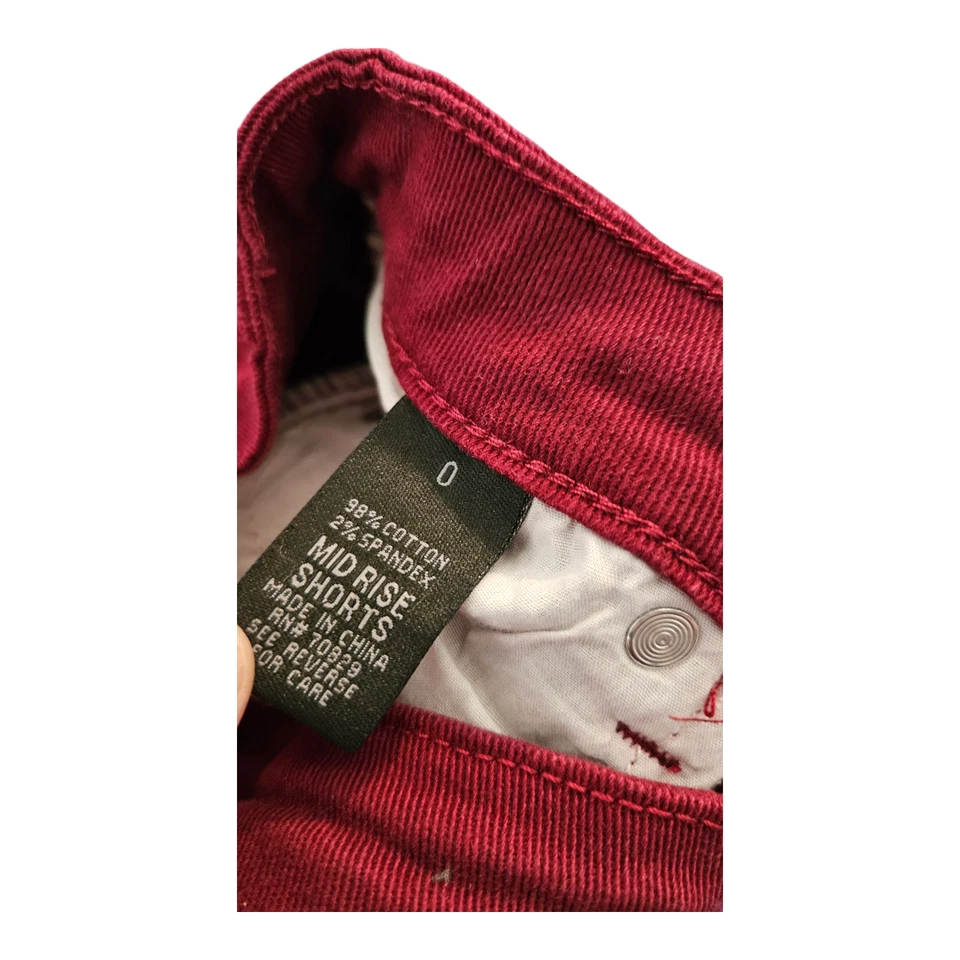 Pantalones cortos de mezclilla rojos Rue 21 talla 0 Foto 3 de 4