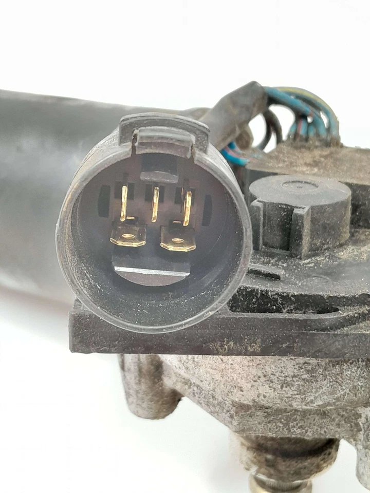 91 - 97 Toyota Previa Windshield Wiper Motor OEM 8511028100 - Image 3 of 4
