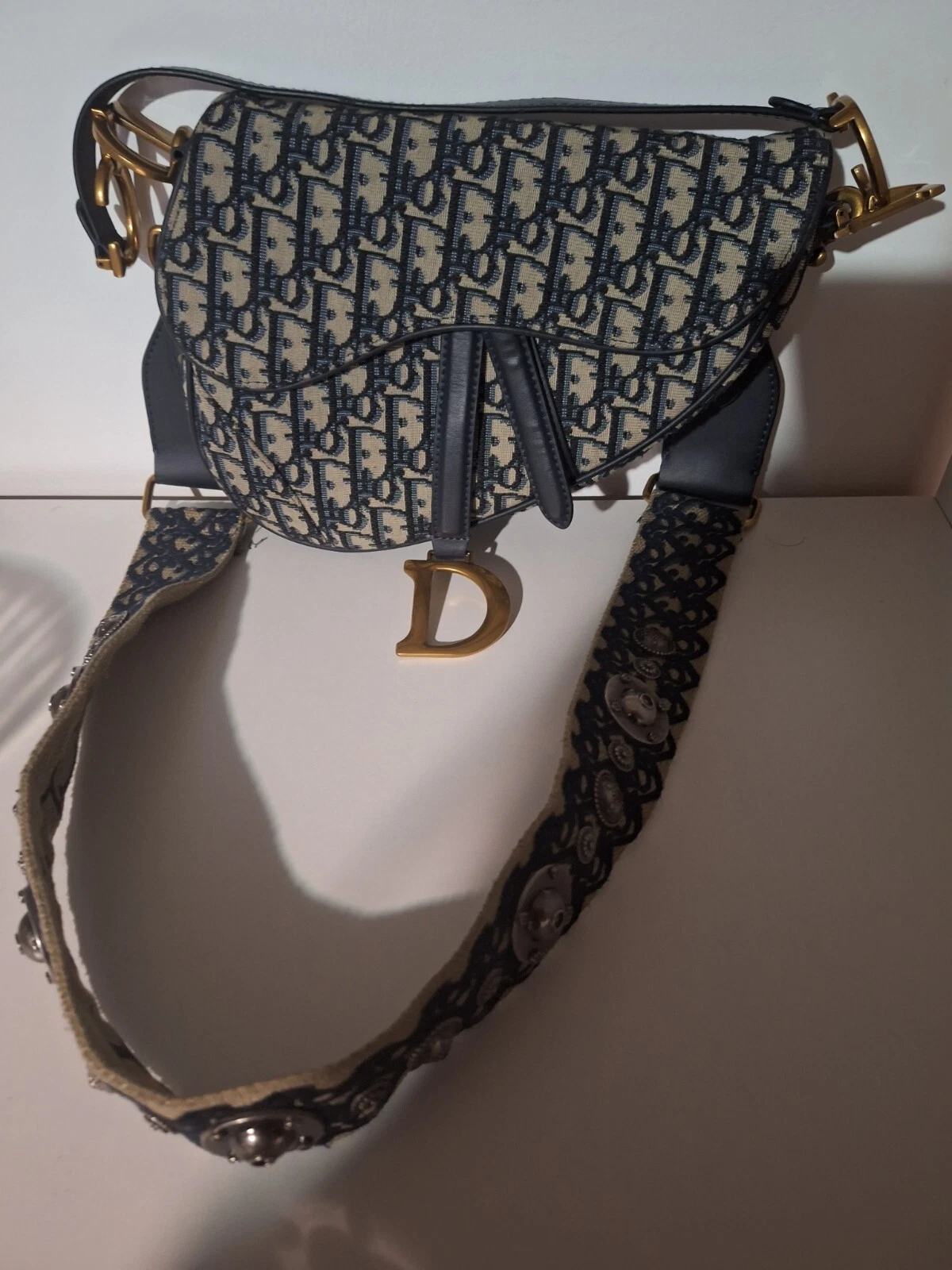 Trés beau Sac à mains Christian Dior Paris saddle,