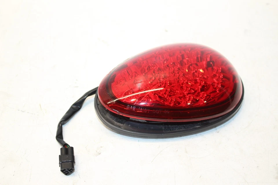 2009 - 2016 Triumph Thunderbird Storm 后刹车灯组件 — 第 2/4 张图片