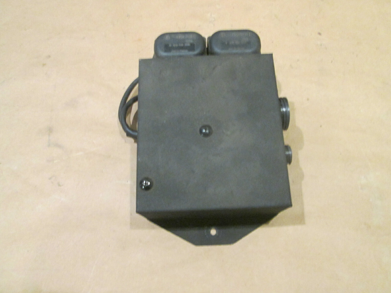 Ferrari Testarossa - Jetronic Relay / Fuse Box Assy Complete  P/N 131209