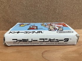 DONKEY KONG JR. Famicom Nintendo Game Box And Manual Japan 1983