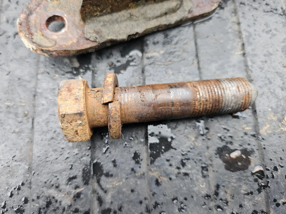 1968 1969 1970 AMC AMX barra de tração traseira de fábrica link de torque configurada com hardware - Imagem 3 de 4