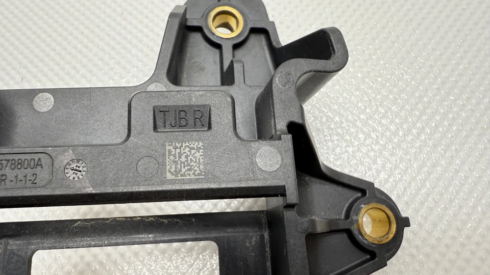 Honda Passport 2019-2023 trasero derecho punto ciego radar sensor módulo soporte OEM Foto 4 de 4