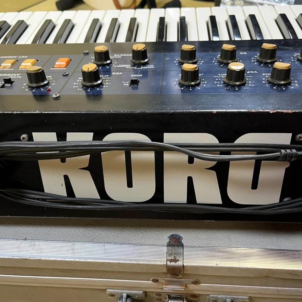 Korg Polysix PS-6 Analog Synthesizer | 1980s Vintage | Tested | Hard Case - Image 4 of 4