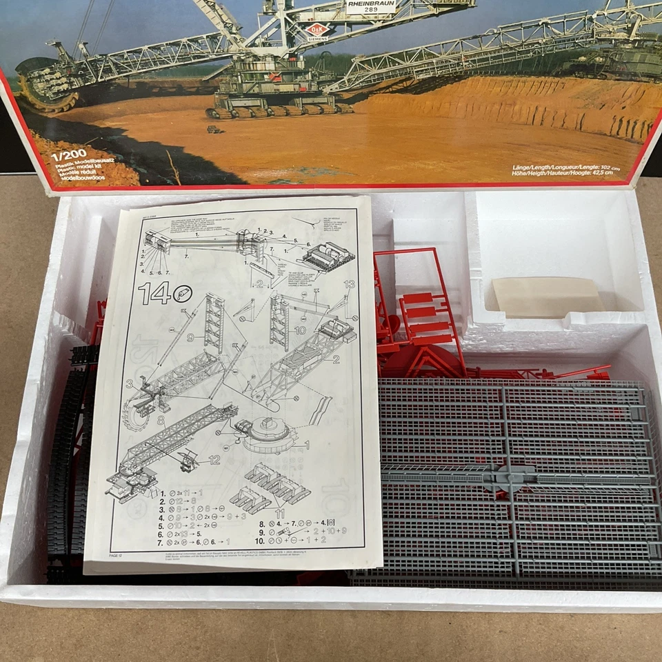 Vintage Revell Schaufelradbagger Bucket Wheel Excavator 1:200 Scale Plastic Kit - Image 4 of 4