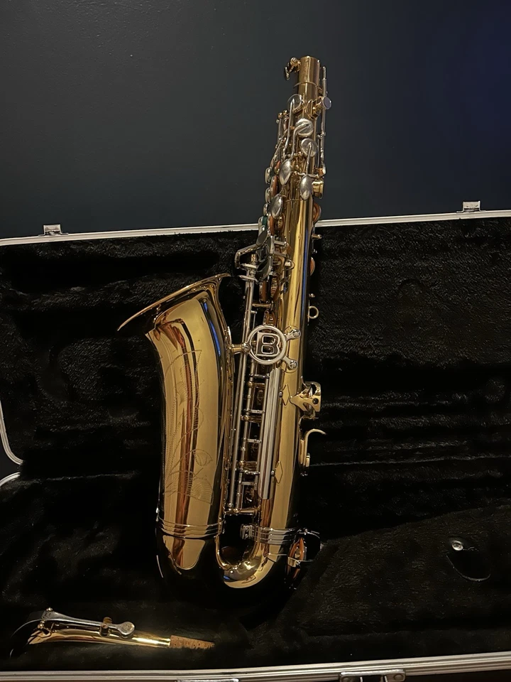 Bundy Alto Saxophone with Hard Case - Image 3 of 4