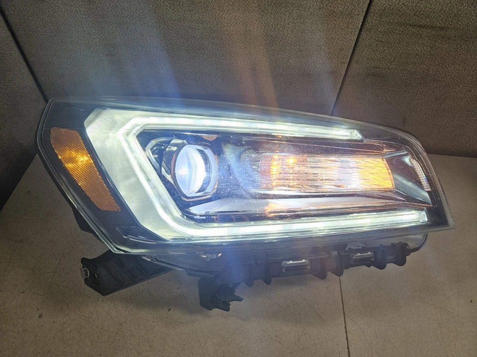 *DAÑADO* 2013-2016 GMC Acadia Denali pasajero derecho lámpara faro HID fabricante de equipos originales Foto 2 de 4
