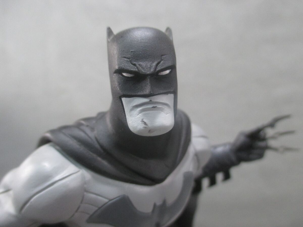 DC Collectibles BATMAN Black & White Greg Capullo Second DC Collectibles BATMAN Black & White Greg Capullo Second