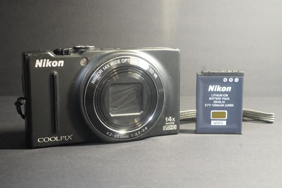 Nikon COOLPIX S8200 Black Digital Camera 16.1MP 14x Optical Nikon COOLPIX S8200 Black Digital Camera 16.1MP 14x Optical