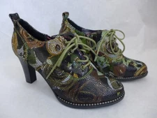 New L'ARTISTE Spring Step Printed Leather Lace Up PRITI Bootie Heels Size 37