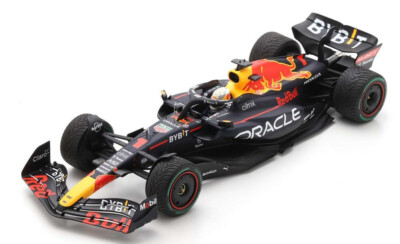 スパーク1/18 Red Bull Racing RB18 フェルスタッペン選手 Amazon | スパーク 1/18 レッドブル F1 RB18 #1