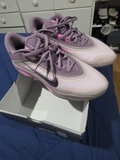 Nike AOne Dog Mom Low Top Lace-Up Basketball ...