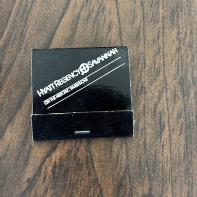 Hyatt Regency Savanna Riverfront Full Matchbook c1980's Silver Tips
