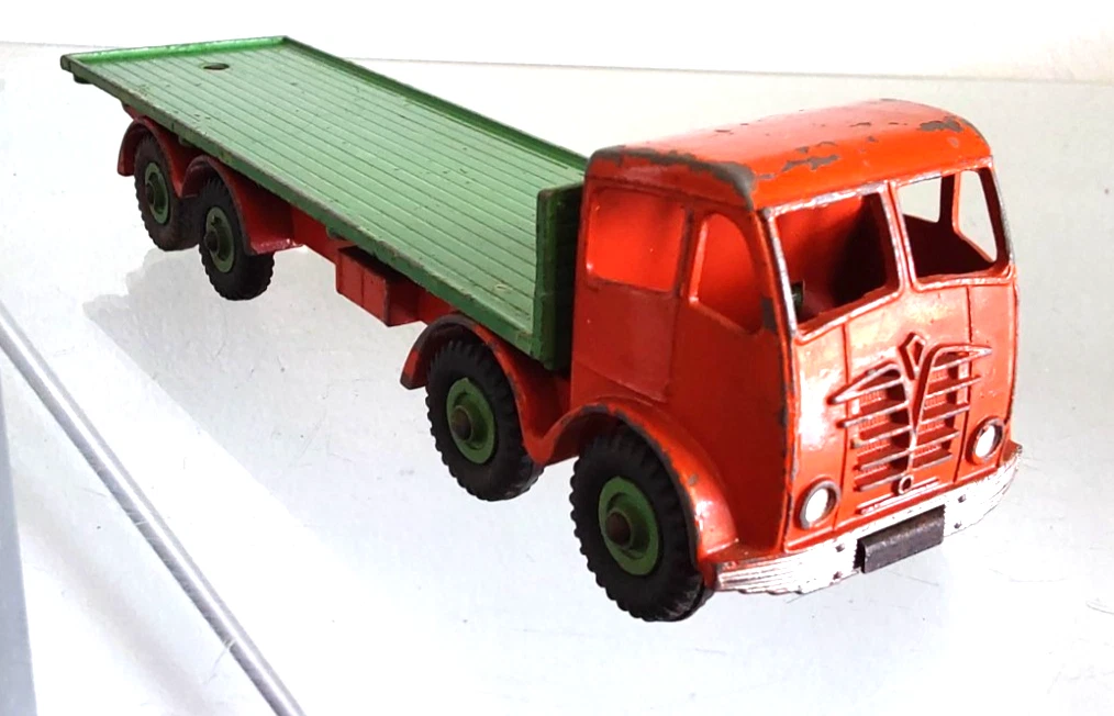 Dinky Metal Vintage Manufacture Diecast Cars, Trucks & Vans for