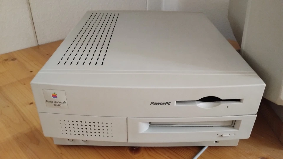 Power Macintosh 7100/80 (1994), 40 MB RAM, 8/700/CD, PPC 601/80 MHz - Bild 2 von 4