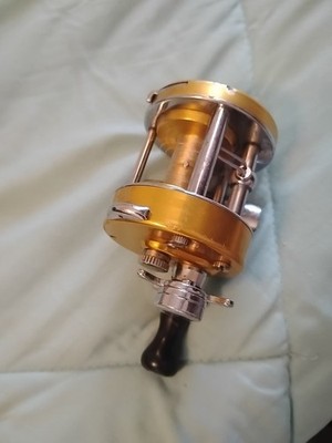 Penn 920 Levelmatic Vintage Casting Fishing Reel Gold, Made in USA
