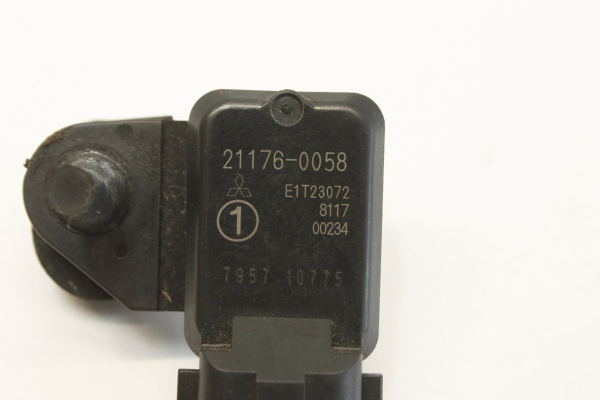 【ｉｄ】 KAWASAKI NINJA ZX-10R MAP Luftdrucksensor ZXT00E 2008 2855618 | eBay