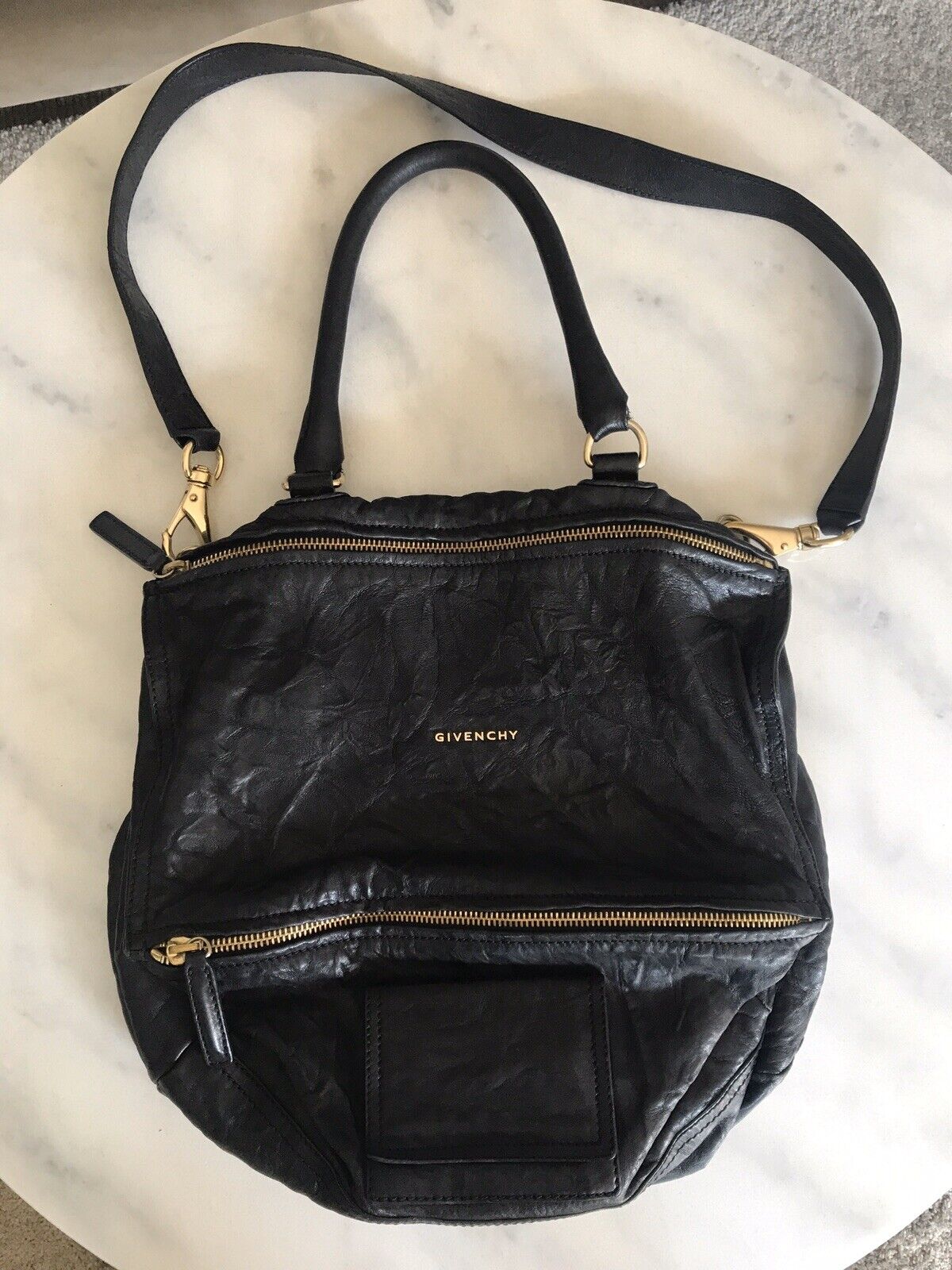 GIVENCHY Sugar Goatskin Medium Pandora Black 1250201