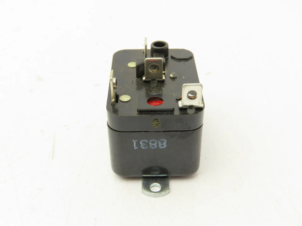 Stancor 84-20105-101ZY Contact Relay 8A 250V NO 24VAC Coil 84-902 Lot of 2 - Image 4 of 4