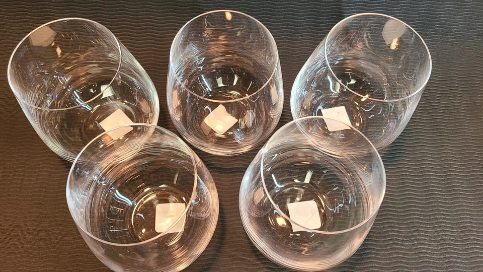 Novo Lote de 5 - POTTERY BARN Conjunto de Copos de Vinho Tinto Sem Haste 4,25" de Altura REPUB CHECA - Imagem 4 de 4