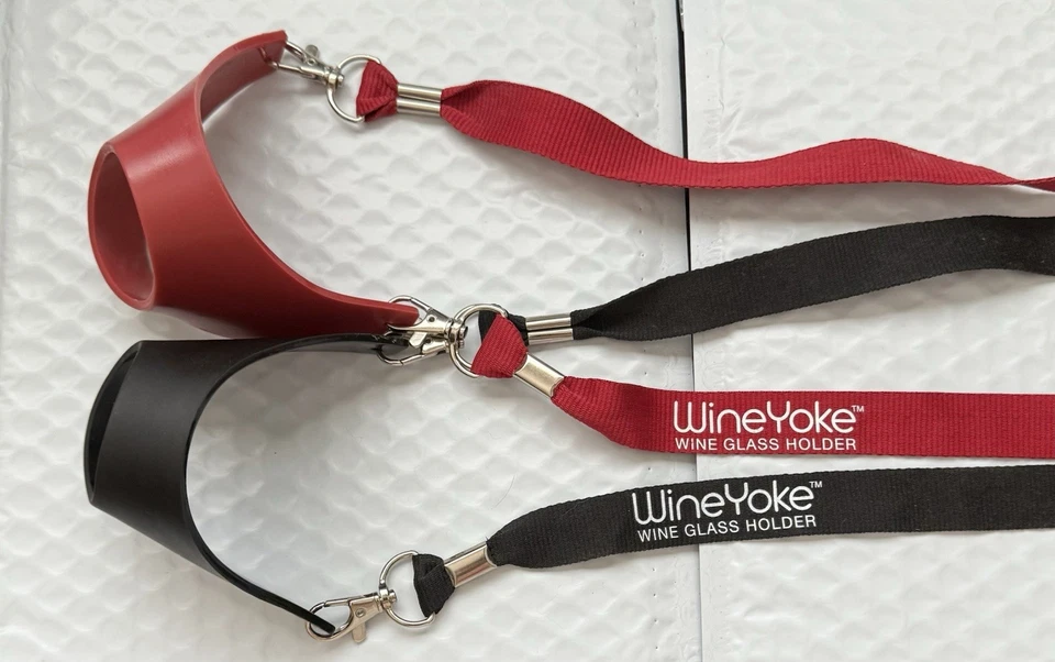Collares con soporte de vidrio manos libres WineYoke Party Time 4 piezas ROJO, NEGRO ENVÍO GRATUITO Foto 3 de 3