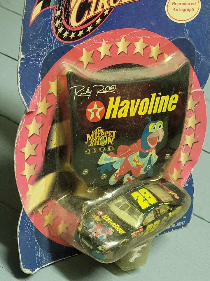 Muppet Show NASCAR Great Gonzo Havoline Ricky Rudd 2001 25 años Kelloggs RARO Foto 2 de 4