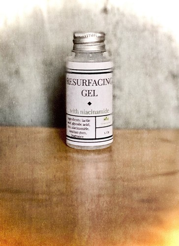 Resurfacing Chemical Peel 90% Acid Concentrated Formula MUST DILUTE Niacinamide - Picture 2 of 2