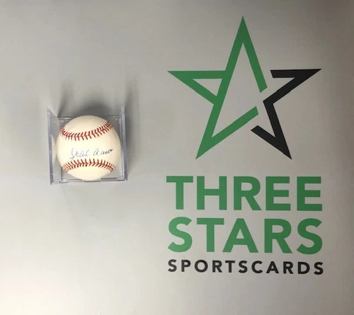 Hank Aaron Signed National League Baseball JSA Authentication